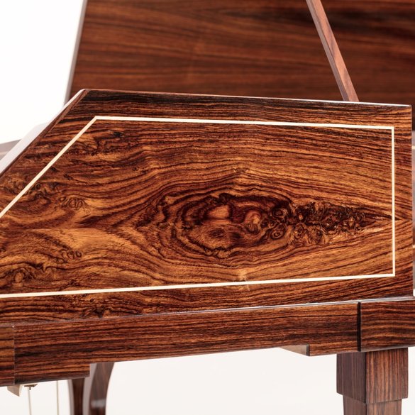 Piano mit Palisander Furnier